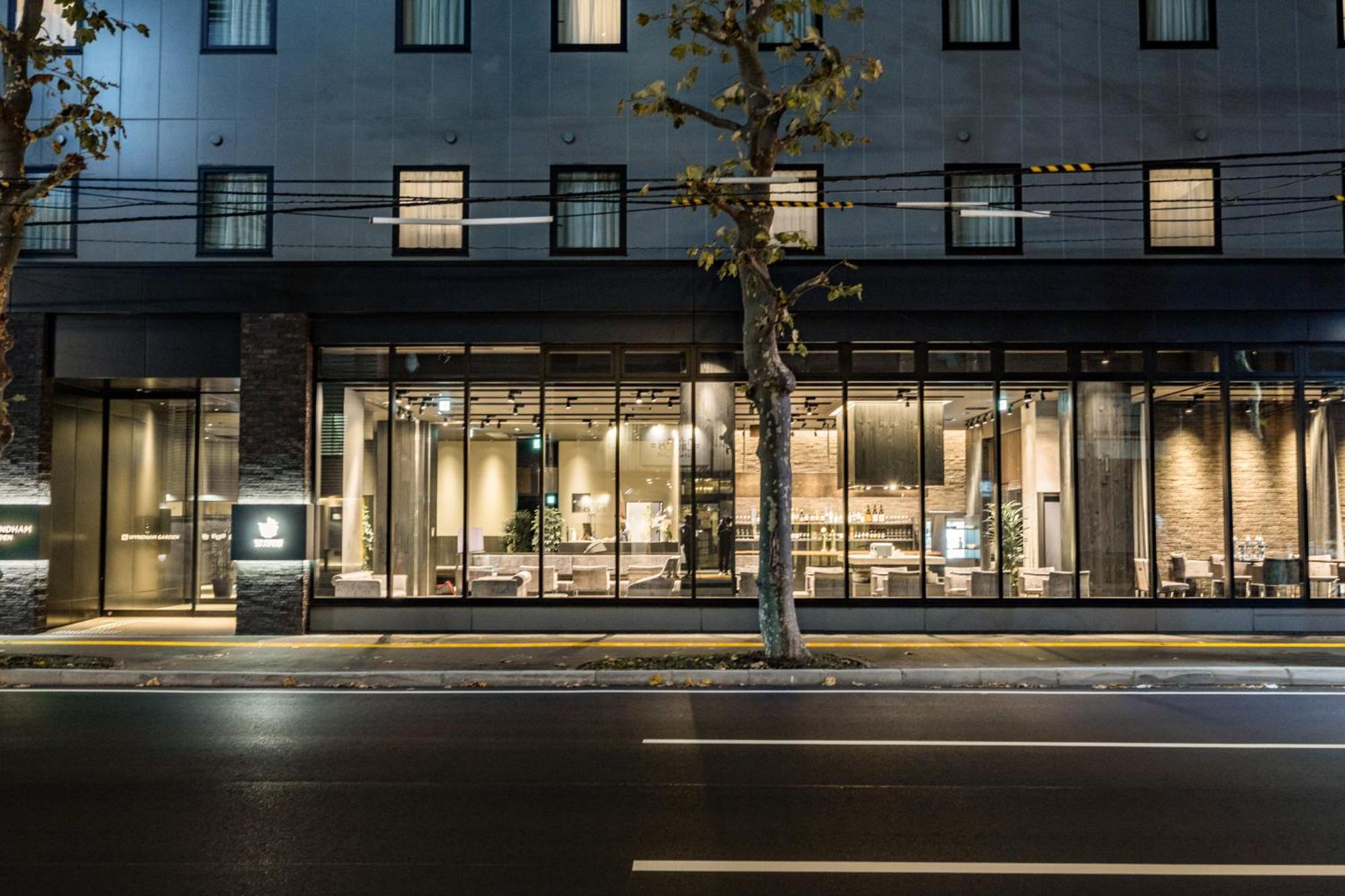 Wyndham Garden Sapporo Odori Hotel Bagian luar foto